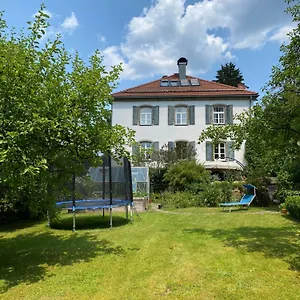 Apartment Haus Mit Geschichte In, Mähring